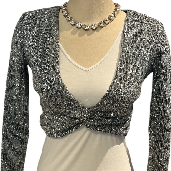 ZARA Silver Sequins Crop Top Size Small Twist Knot Plunge Front Long Sleeves - Picture 1 of 8